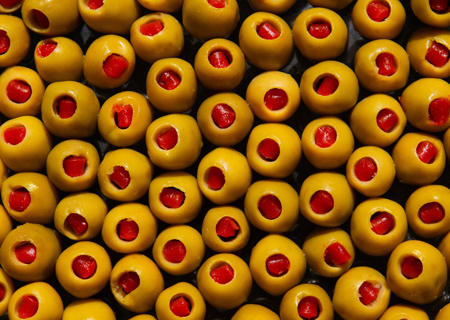 OLIVOLÌ PITTED GREEN OLIVES STUFFED WITH PEPPER 
