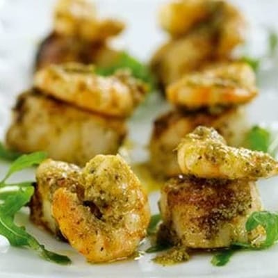 GRIDDLED PESTO SCALLOPS AND PRAWNS